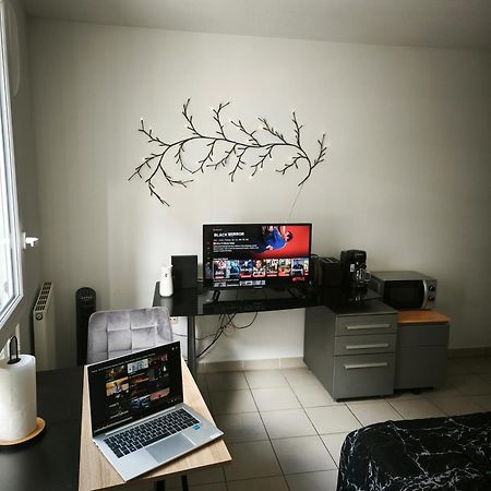 Cozy Apartment In City Center Marseille Exterior photo