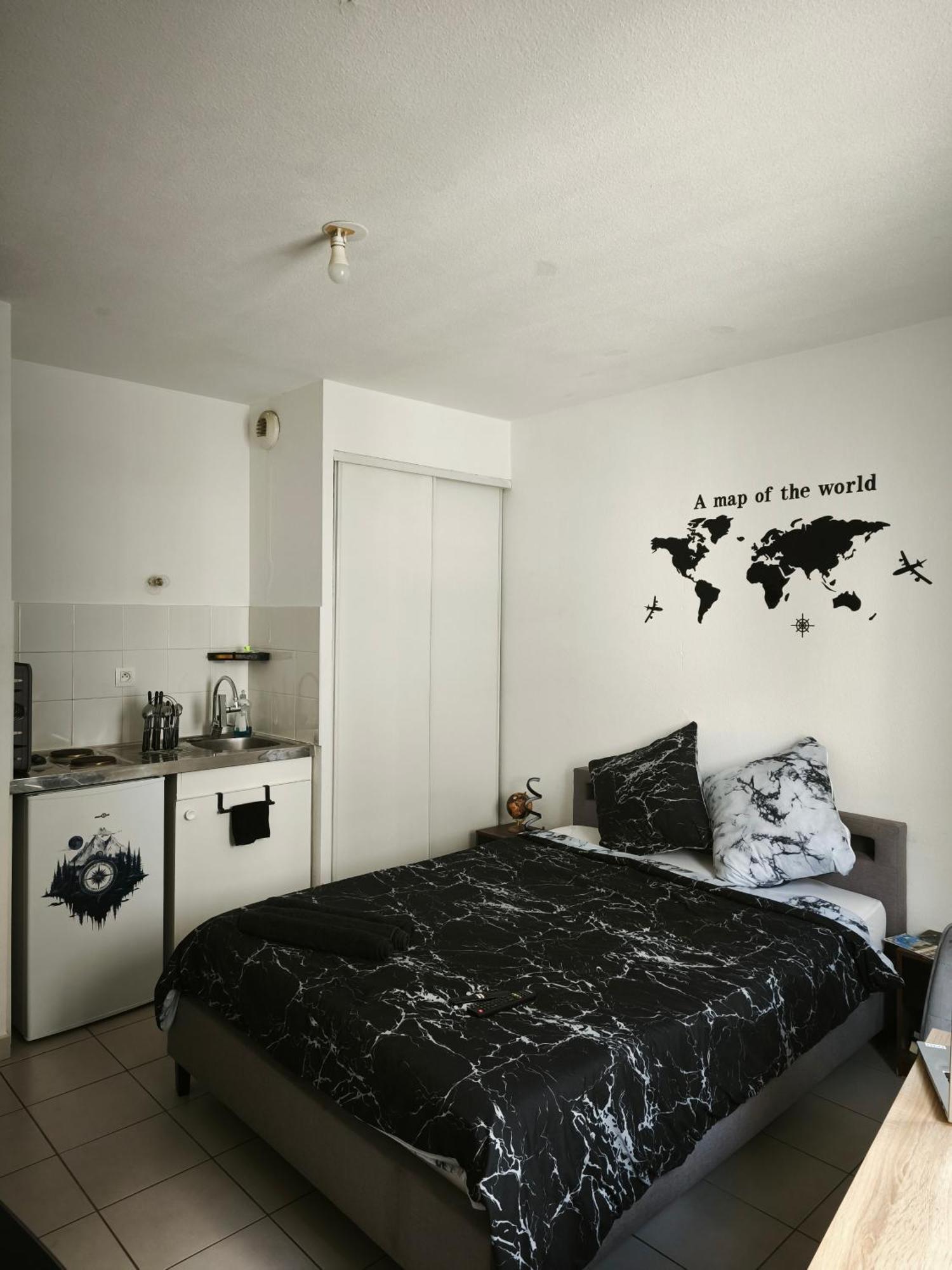 Cozy Apartment In City Center Marseille Exterior photo