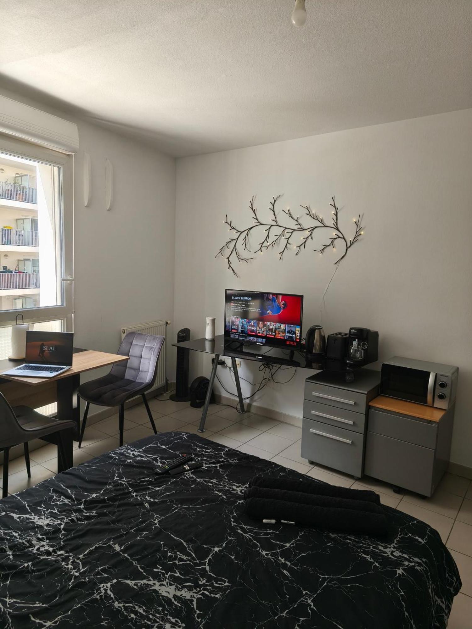 Cozy Apartment In City Center Marseille Exterior photo